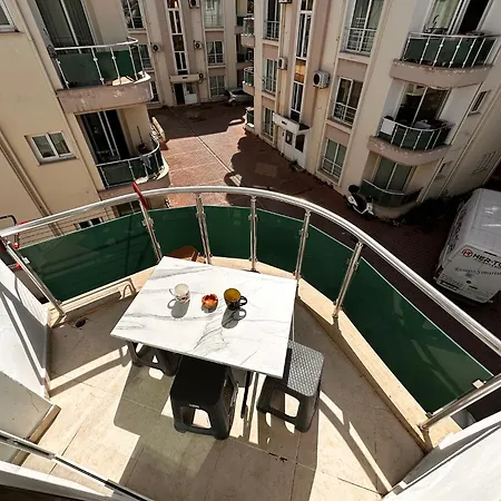 アパート 2 Bedroom Kavaz Site, Around The Tourism Port キレニア