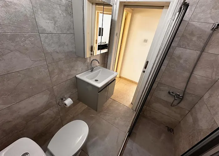 2 Bedroom Kavaz Site, Around The Tourism Port Lägenhet